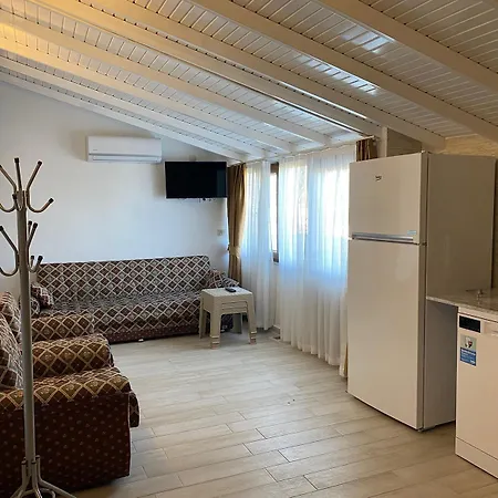 Отель Derin Butik
